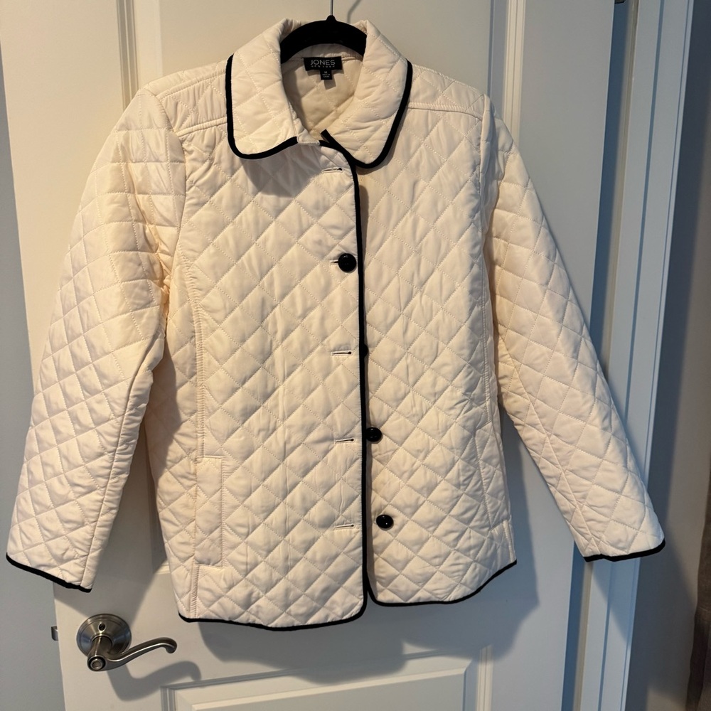 Jones New York Women's Off White Diamond-Quilted Tipped Jacket | M - Picture 4 of 7